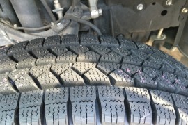 キャンピングカー全車「スタッドレスタイヤ装着」完了しました。
